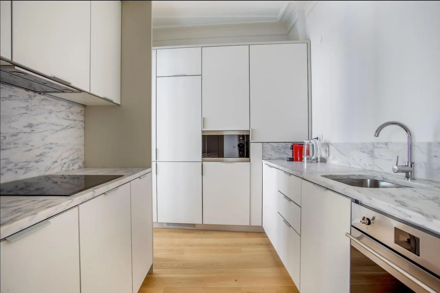 Rooms In Modern And Pleasant Shared Apartment, Santo Antonio Church In Lissabon Privatunterkunft